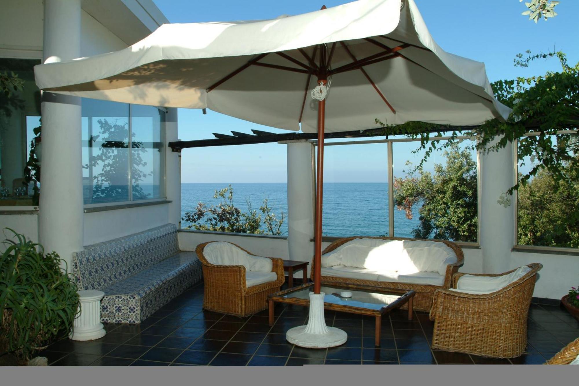 Hotel Punta Rossa Сан-Феличе-Чирчео Экстерьер фото